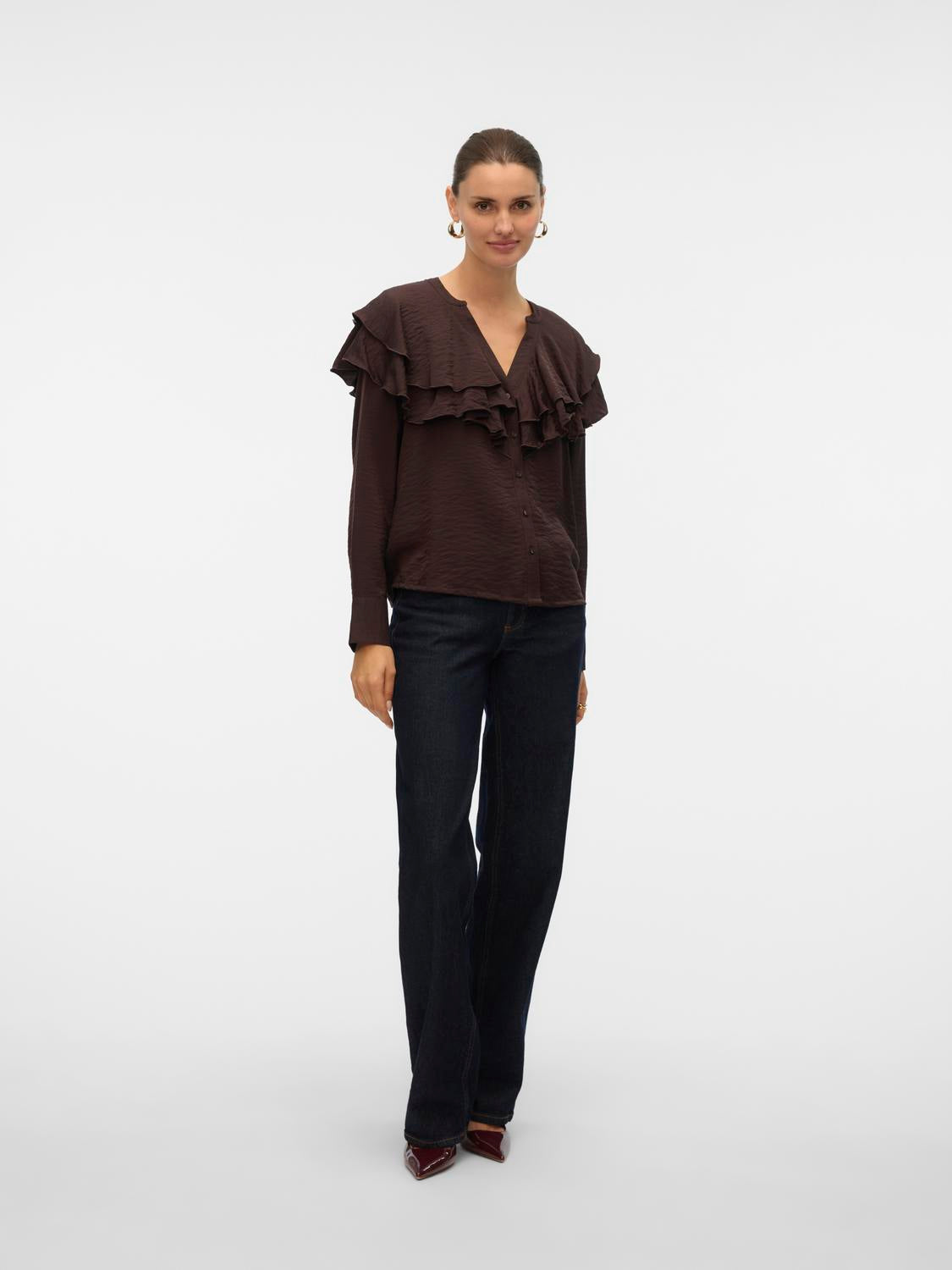 model_shot-front_full